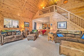 Lakefront Hawks Getaway - Fire Pit & Kayaks!