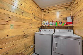 Lakefront Hawks Getaway - Fire Pit & Kayaks!