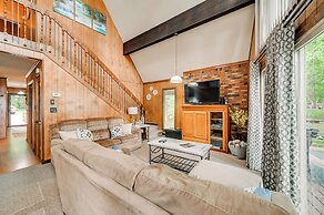 Cozy Dover Home w/ Boat Dock, Fire Pit & Deck!