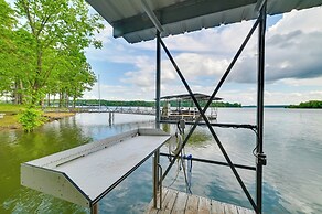 Cozy Dover Home w/ Boat Dock, Fire Pit & Deck!