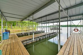 Cozy Dover Home w/ Boat Dock, Fire Pit & Deck!