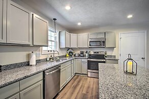 Stunning New Market Home w/ Mtn Views & Hot Tub!