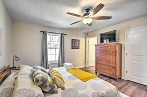 Stunning New Market Home w/ Mtn Views & Hot Tub!