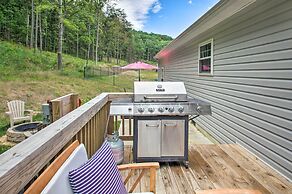 Stunning New Market Home w/ Mtn Views & Hot Tub!