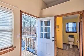 'the Brewer Guesthouse' Tiny Home w/ Patio & Yard!