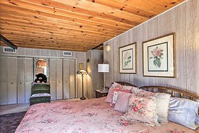 Gorgeous Oakhurst Retreat w/ Swimming Hole!