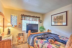 Gorgeous Oakhurst Retreat w/ Swimming Hole!