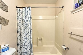 Gorgeous Oakhurst Retreat w/ Swimming Hole!