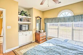 Resort Condo w/ Balcony & Pool Access!