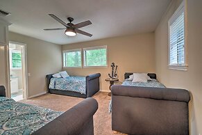 Lavish Lakefront House w/ Pool Table & Patio!