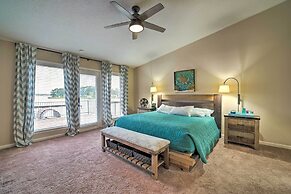 Lavish Lakefront House w/ Pool Table & Patio!