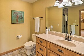 Norfork Lake Getaway: Deck, 6 Mi to Main St!