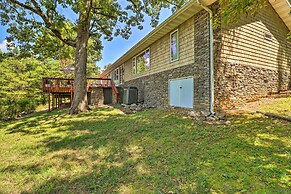 Norfork Lake Getaway: Deck, 6 Mi to Main St!