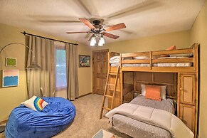 Norfork Lake Getaway: Deck, 6 Mi to Main St!