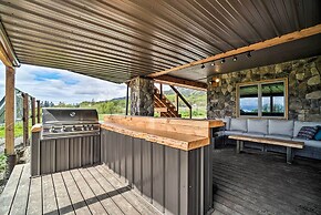 Home w/ Kachemak Bay View - 5 Miles to Downtown!