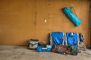 Coastal Haven Getaway ~ 1 Mi to Mill Beach!