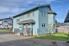 Coastal Haven Getaway ~ 1 Mi to Mill Beach!