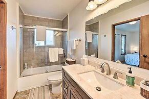 Coastal Haven Getaway ~ 1 Mi to Mill Beach!