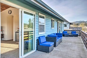 Coastal Haven Getaway ~ 1 Mi to Mill Beach!