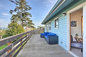 Coastal Haven Getaway ~ 1 Mi to Mill Beach!