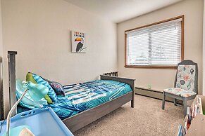 Coastal Haven Getaway ~ 1 Mi to Mill Beach!