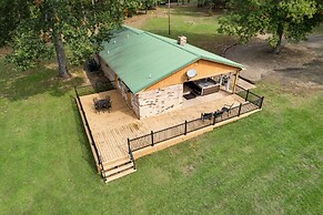Updated Family Home, 20 Mi to Broken Bow Lake!