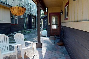 Chic House w/ Patio: 2 Blocks to Payette Lake!