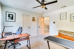 4 Mi to At&t Stadium: Townhome in Fort Worth