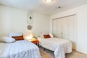4 Mi to At&t Stadium: Townhome in Fort Worth