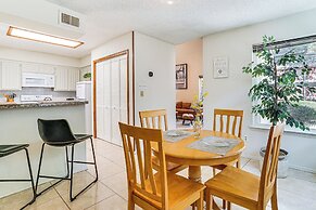 4 Mi to At&t Stadium: Townhome in Fort Worth