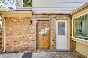 4 Mi to At&t Stadium: Townhome in Fort Worth