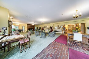 Ski + Shop: Newly Renovated Chautauqua Lake Studio