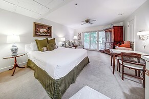 Ski + Shop: Newly Renovated Chautauqua Lake Studio