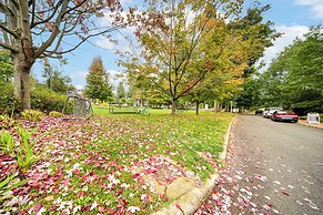 Ski + Shop: Newly Renovated Chautauqua Lake Studio