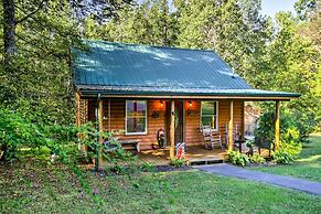 Porch & Fire Pit: Rustic Log Cabin in Smokies!