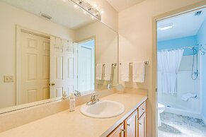 Home in The Villages w/ Lanai & Private Hot Tub!