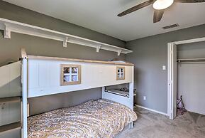 Spacious Waco Home ~ 9 Mi to Magnolia Market