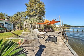 Charming Waterfront Home: Fish, Boat + More!