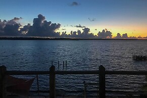 Charming Waterfront Home: Fish, Boat + More!