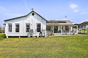 Pet-friendly Surfside Beach Home w/ Deck & Grill