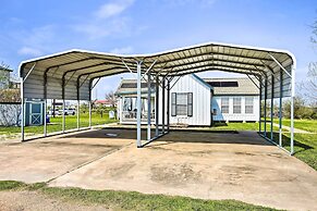 Pet-friendly Surfside Beach Home w/ Deck & Grill
