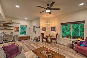7 Mi to Dtwn Asheville: Apartment w/ Patio