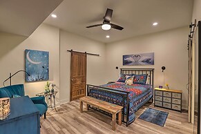 7 Mi to Dtwn Asheville: Apartment w/ Patio