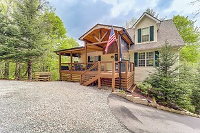 9 Mi to Sugar Mountain: Newland Cabin w/ Fire Pit!