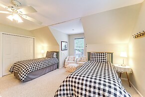 9 Mi to Sugar Mountain: Newland Cabin w/ Fire Pit!