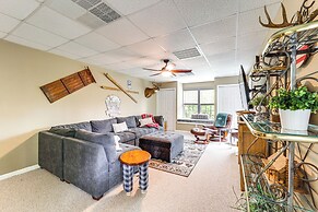 9 Mi to Sugar Mountain: Newland Cabin w/ Fire Pit!