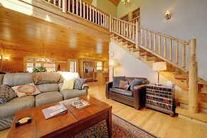 Maggie Valley Cabin w/ Private Hot Tub & Game Room