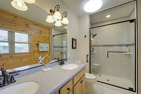 Maggie Valley Cabin w/ Private Hot Tub & Game Room