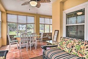 'coastal Cove' w/ Private Deck, 4 Mi to Beach