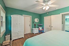 'coastal Cove' w/ Private Deck, 4 Mi to Beach